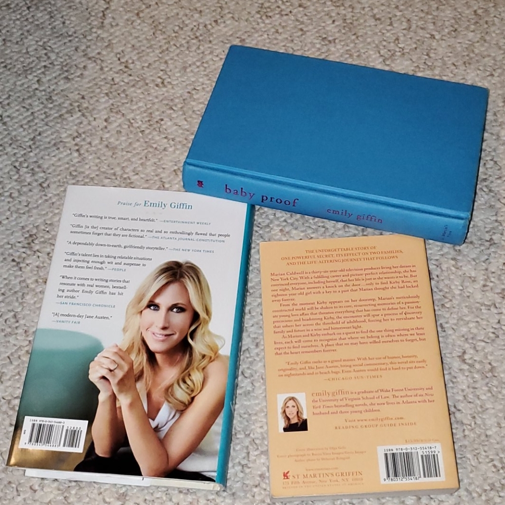 Books - Picture 3 of 3